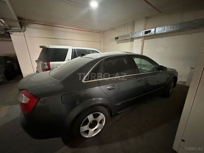 Audi A4 2005, 245,000 km - 2.0 l - Bakı