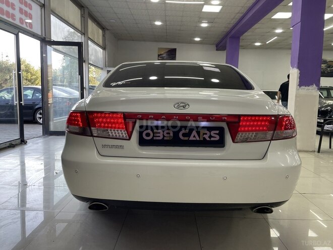 Hyundai Grandeur-10