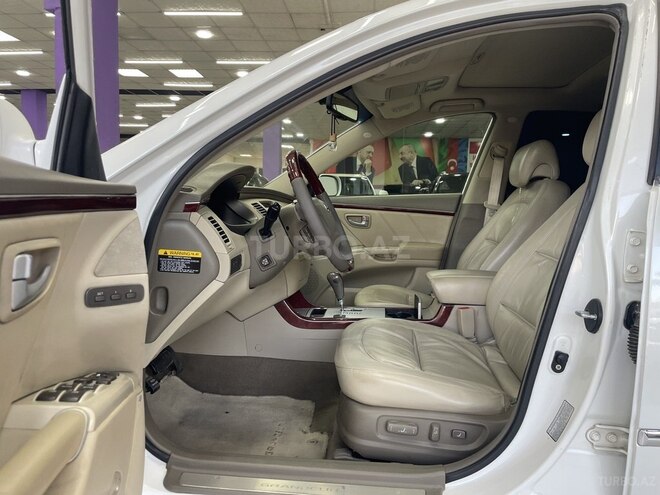 Hyundai Grandeur-13
