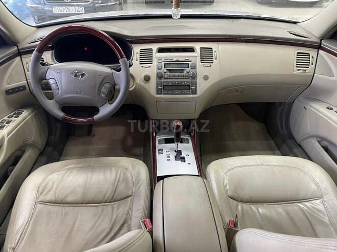 Hyundai Grandeur-15
