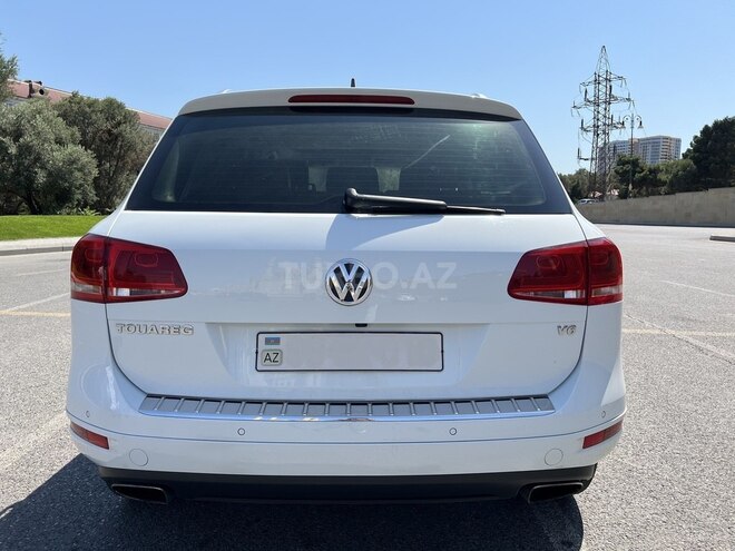 Volkswagen Touareg-3