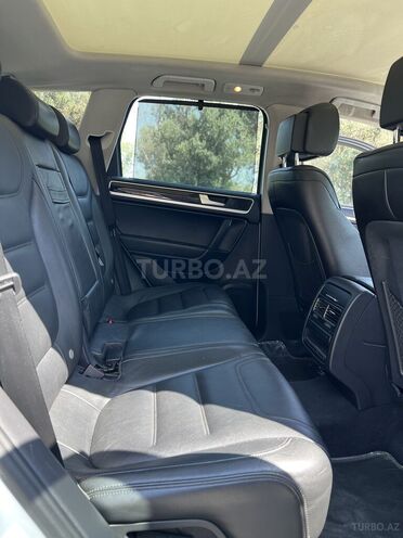 Volkswagen Touareg-9
