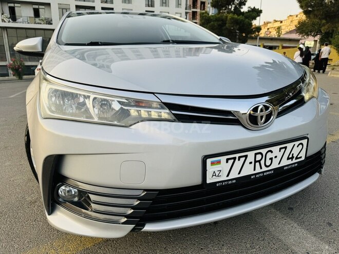Toyota Corolla 2017, 92,000 km - 1.6 l - Bakı