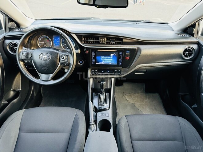 Toyota Corolla 2017, 92,000 km - 1.6 l - Bakı