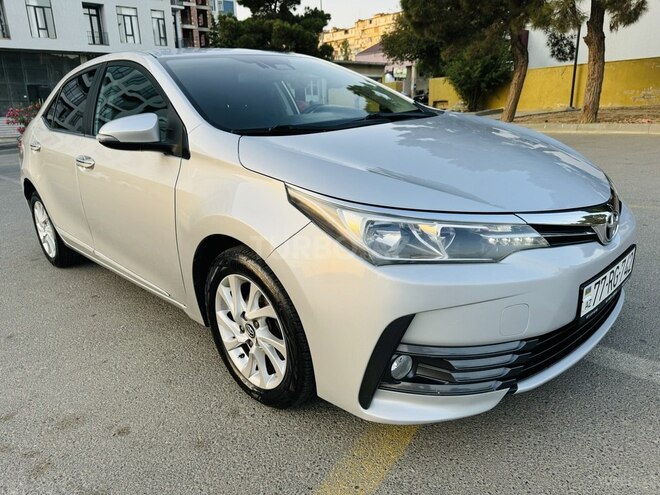 Toyota Corolla 2017, 92,000 km - 1.6 l - Bakı