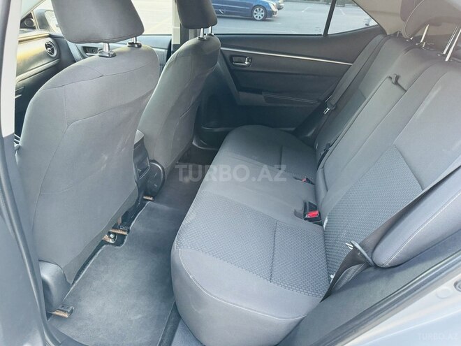 Toyota Corolla 2017, 92,000 km - 1.6 l - Bakı