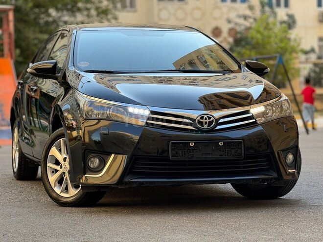 Toyota Corolla 2014, 215,000 km - 1.6 l - Bakı