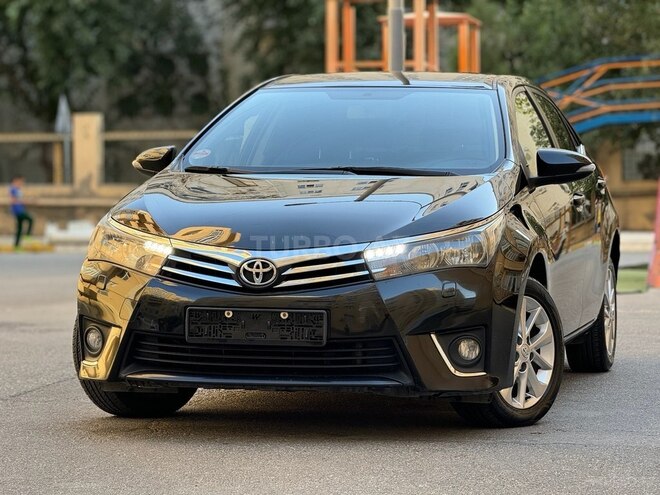 Toyota Corolla 2014, 215,000 km - 1.6 l - Bakı