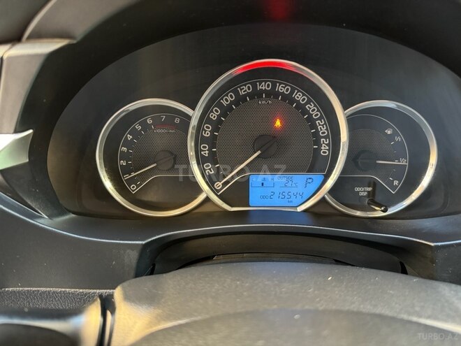 Toyota Corolla 2014, 215,000 km - 1.6 l - Bakı