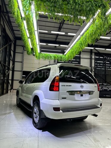 Toyota Land Cruiser Prado-10