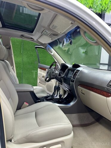 Toyota Land Cruiser Prado-7