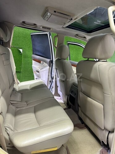 Toyota Land Cruiser Prado-8
