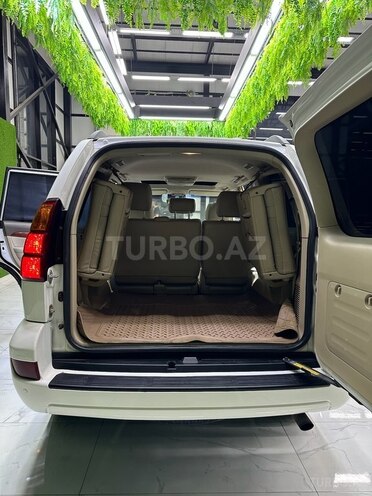 Toyota Land Cruiser Prado-12