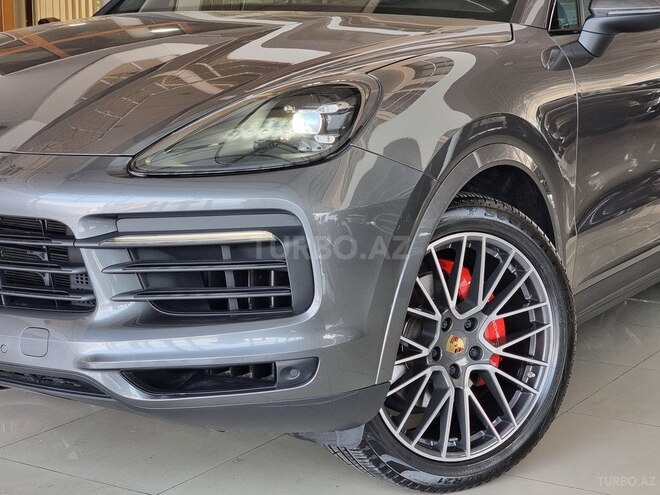 Porsche Cayenne-2