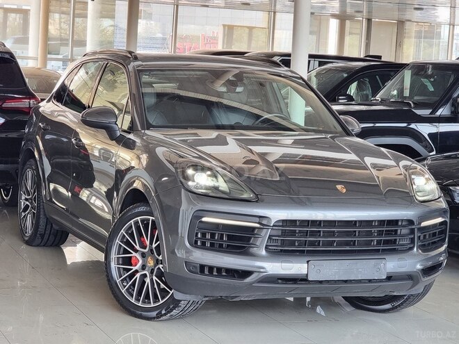 Porsche Cayenne-1