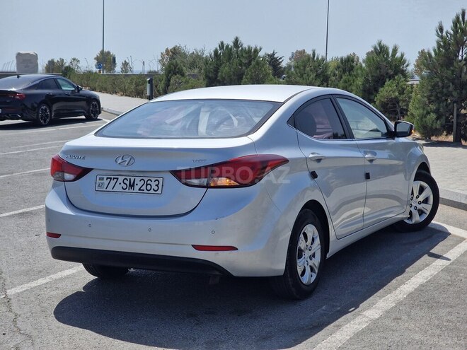 Hyundai Avante-4