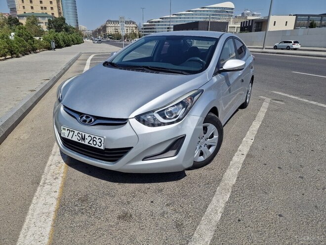 Hyundai Avante-3