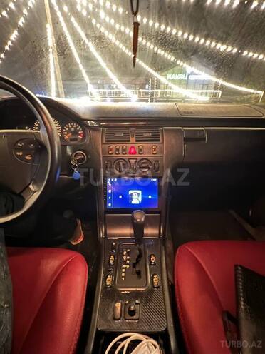 Mercedes E 320 1997, 299,000 km - 3.2 l - Bakı
