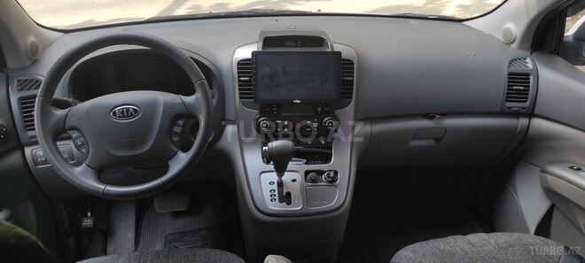Kia Carnival-9