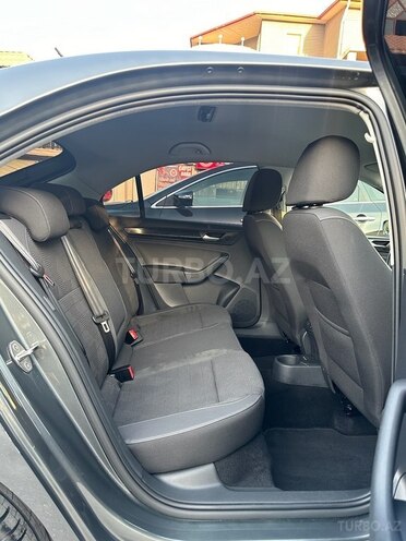 Volkswagen Polo 2021, 54,600 km - 1.6 л - Bakı