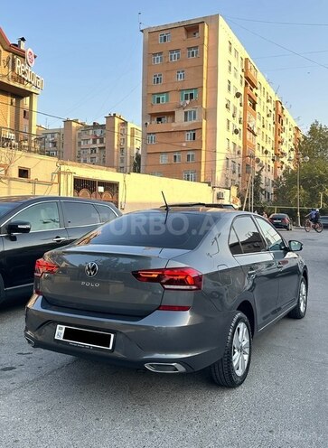 Volkswagen Polo 2021, 54,600 km - 1.6 л - Bakı