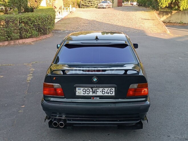 BMW 318 1996, 333,333 km - 1.8 л - Zaqatala