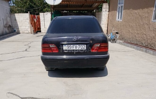 Mercedes E 220 d 1999, 455,000 km - 2.2 l - Şabran