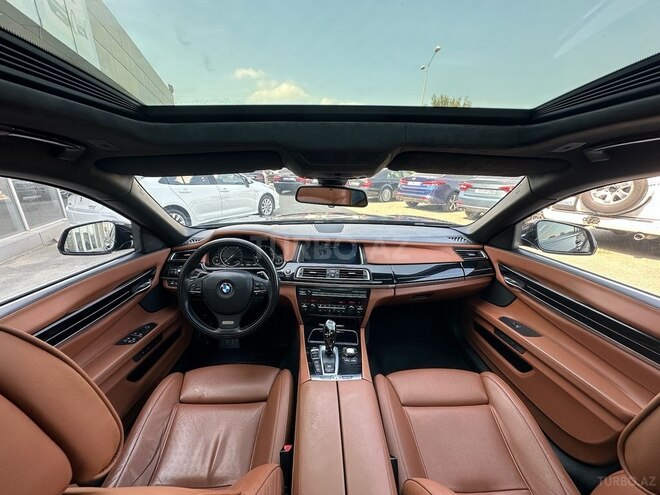BMW 750-10