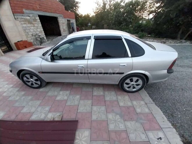 Opel Vectra 1998, 440,000 km - 2.0 l - Masallı