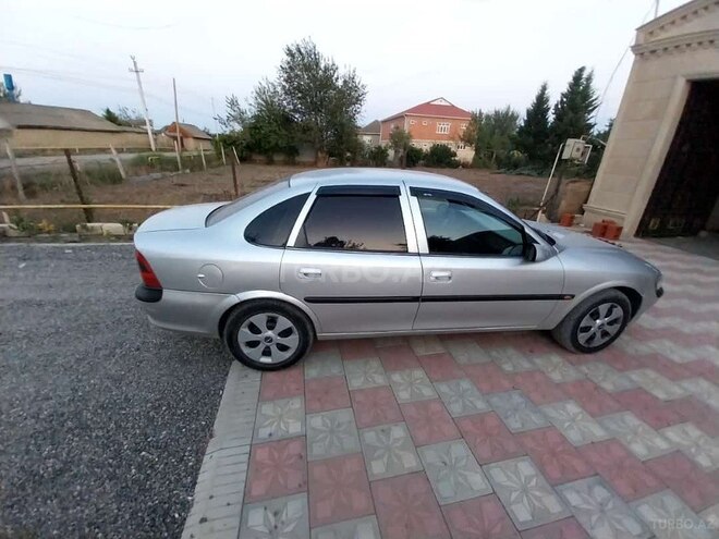 Opel Vectra 1998, 440,000 km - 2.0 l - Masallı