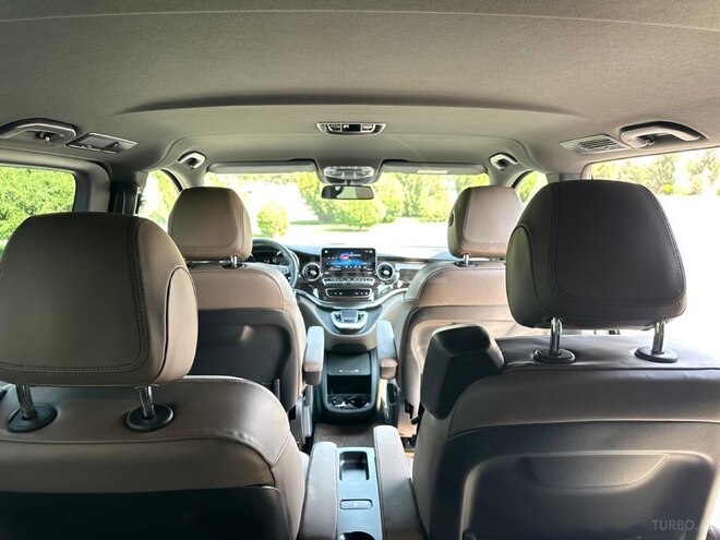 Mercedes V 250-11