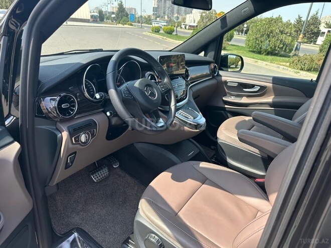 Mercedes V 250-17