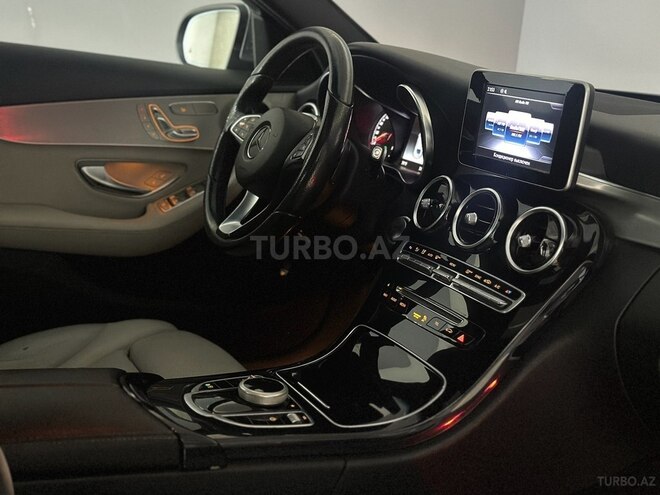 Mercedes C 300-12