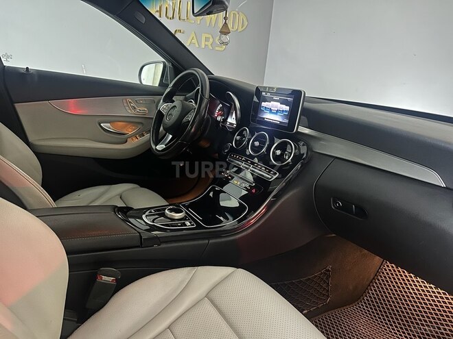 Mercedes C 300-13