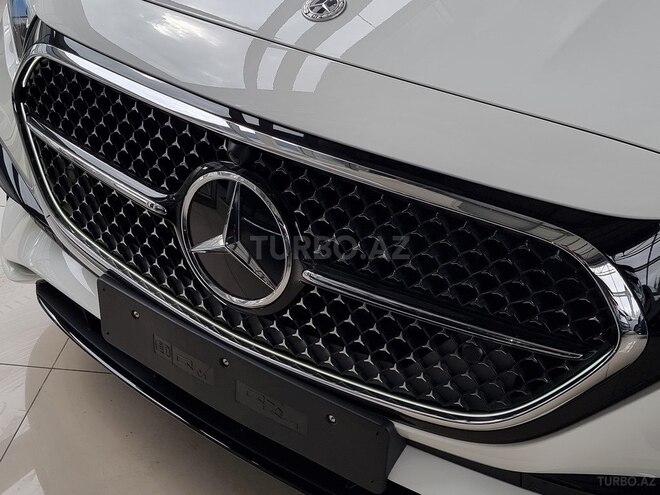 Mercedes E 220 d-10