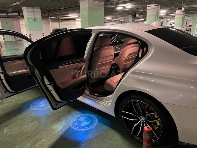 BMW 528 2016, 97,000 km - 2.0 л - Bakı