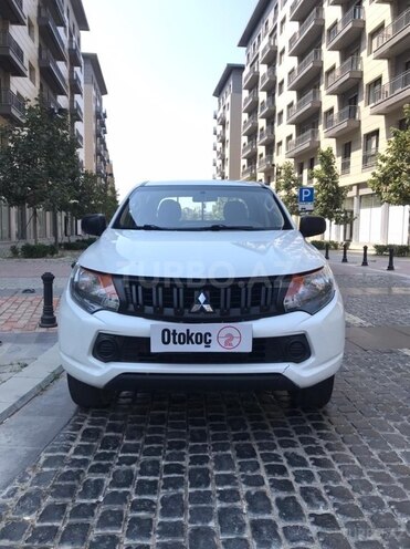 Mitsubishi L200 2019, 221,401 km - 2.4 л - Bakı
