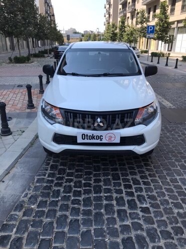 Mitsubishi L200 2019, 221,401 km - 2.4 л - Bakı