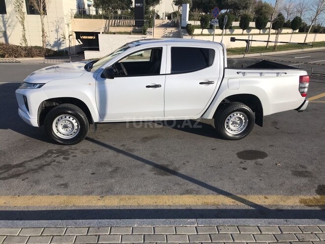 Mitsubishi L200-6