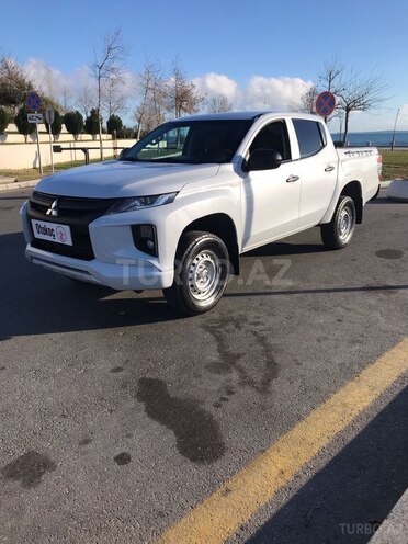 Mitsubishi L200-5