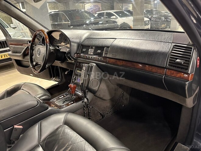 Mercedes S 320-13