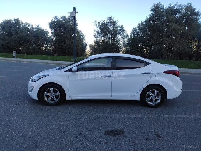 Hyundai Avante 2015, 250,000 km - 1.6 l - Bakı