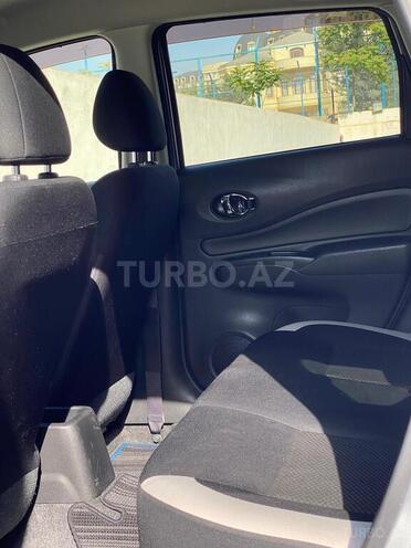 Nissan Note-9
