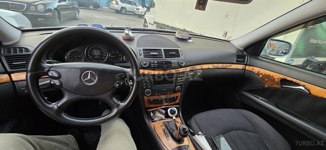 Mercedes E 280 2006, 458,264 km - 2.8 l - Sumqayıt