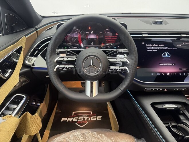Mercedes E 300 e-8