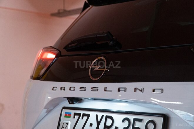 Opel Crossland X-6