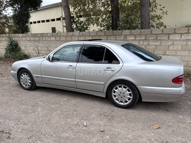 Mercedes E 200 2001, 389,000 km - 2.0 l - Tovuz