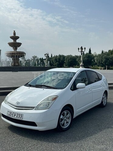 Toyota Prius 2006, 442,570 km - 1.5 l - Gəncə