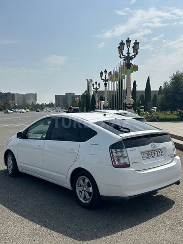 Toyota Prius 2006, 442,570 km - 1.5 l - Gəncə
