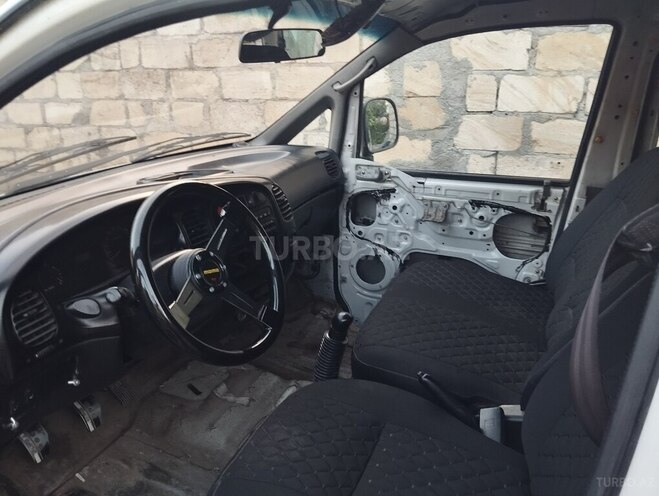 Hyundai H-1 2004, 250,000 km - 2.5 l - Bərdə